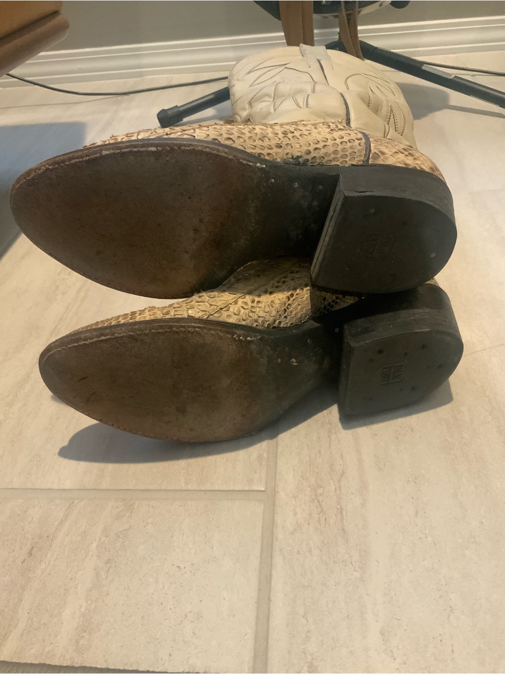 Women’s Dan Post Cowgirl Boots - Picture 4 of 4
